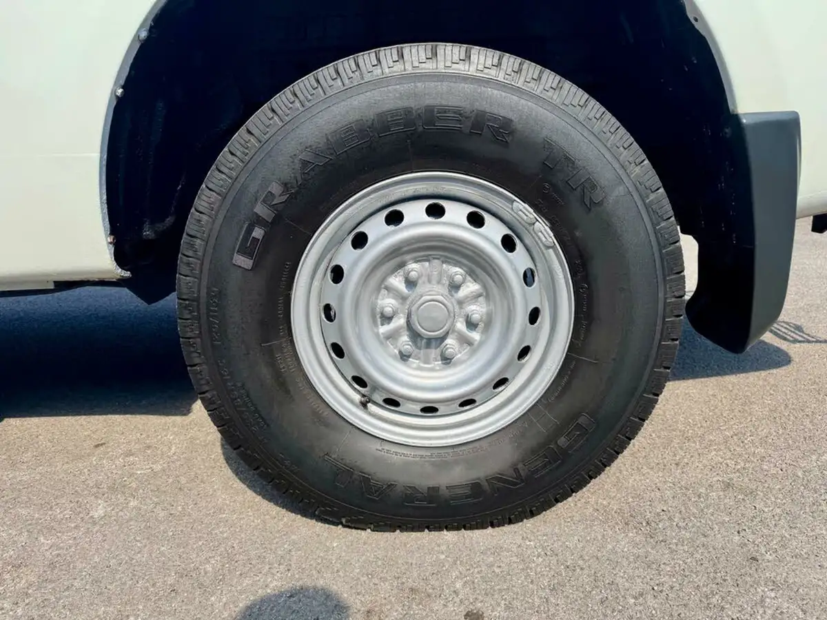 2011-mitsubishi-l200-25td-4work-club-big-23