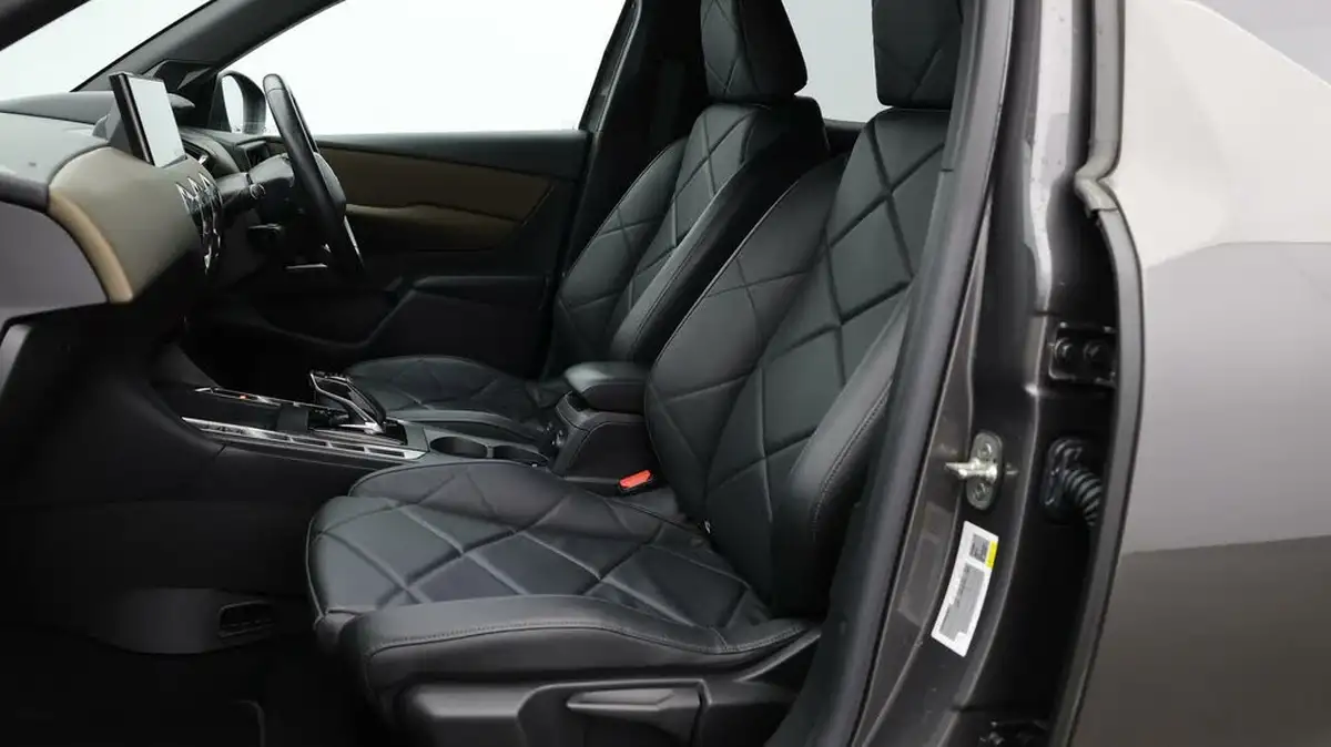 2021-ds-ds-3-crossback-e-tense-ultra-prestige-big-13
