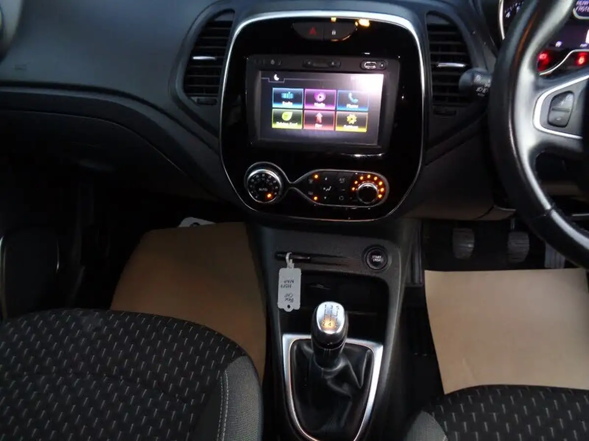 2017-renault-captur-09-tce-dynamique-s-nav-big-8