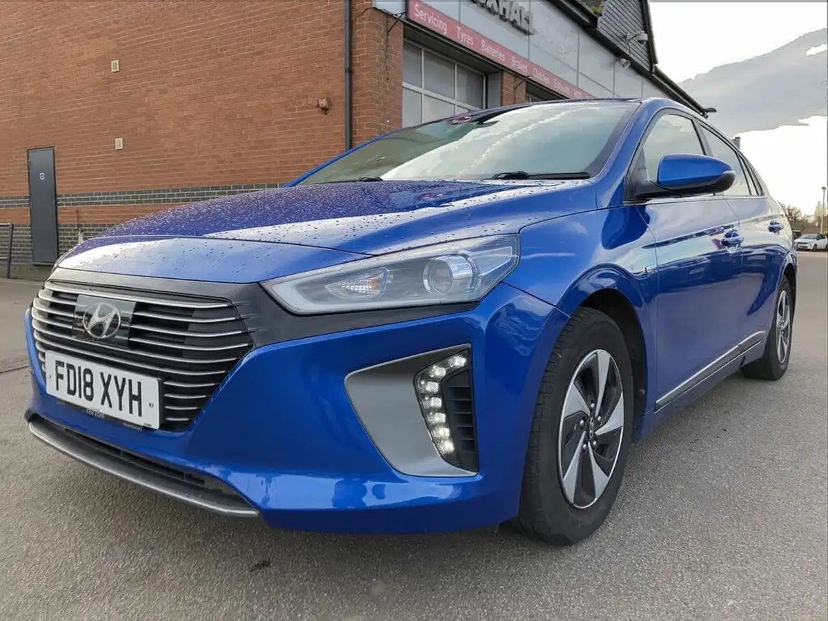 2018-hyundai-ioniq-16-gdi-premium-hybrid-big-43