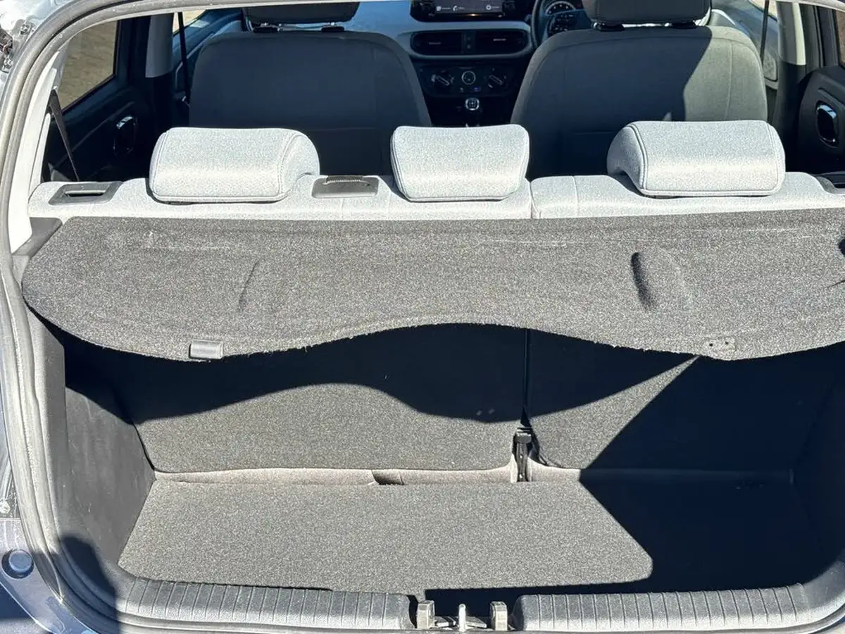 2021-hyundai-i10-10-premium-big-11