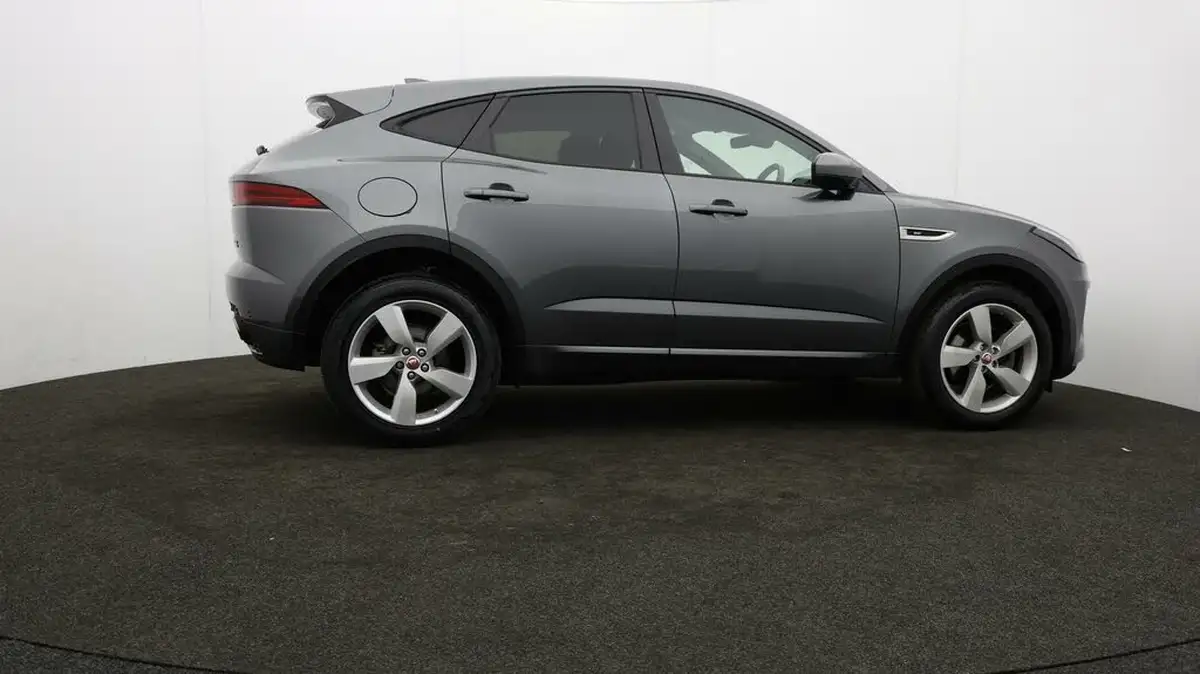 2019-jaguar-e-pace-20-i4d-r-dynamic-se-180ps-awd-auto-big-30