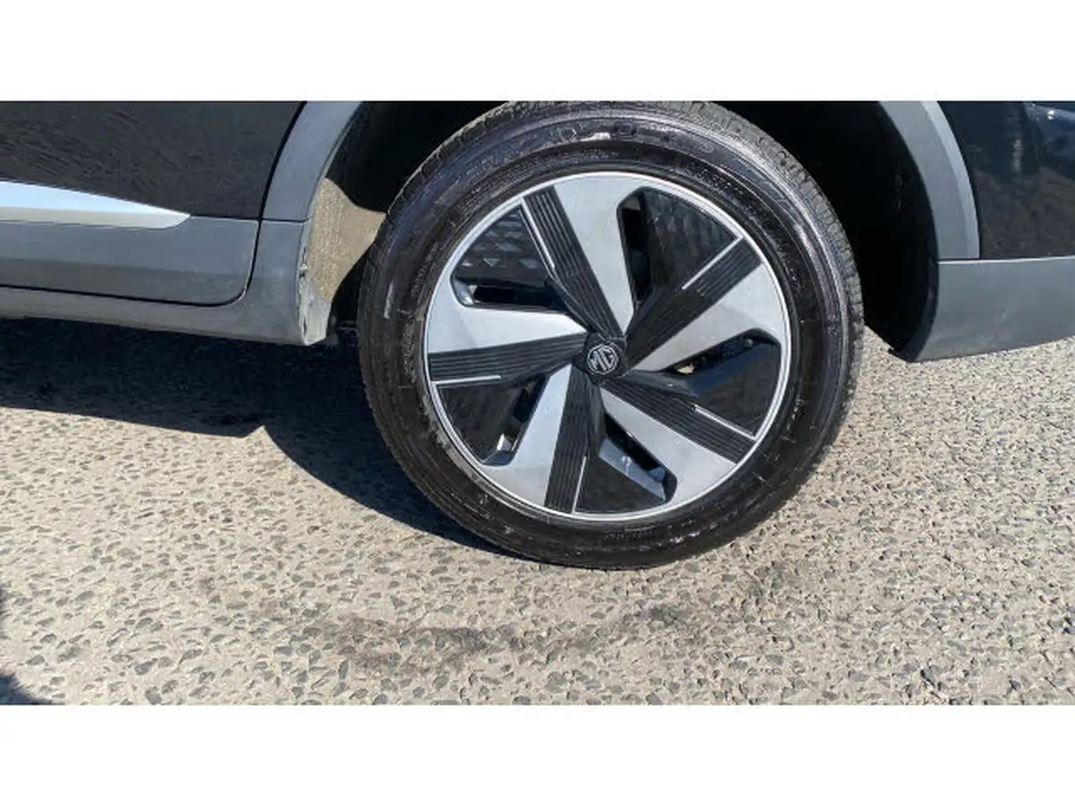2024-mg-zs-suv-e-trophy-connect-ev-156ps-long-range-big-51