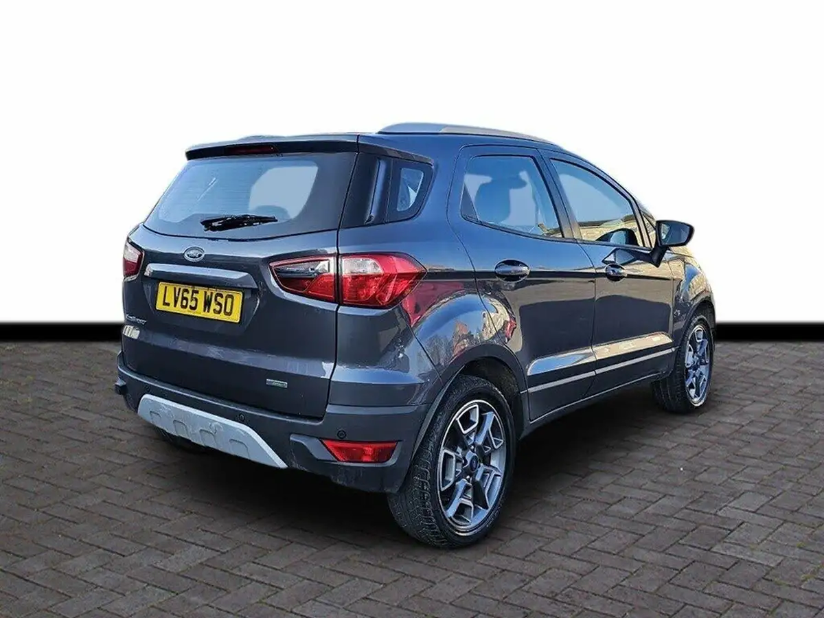 2015-ford-ecosport-10-titanium-t-big-4