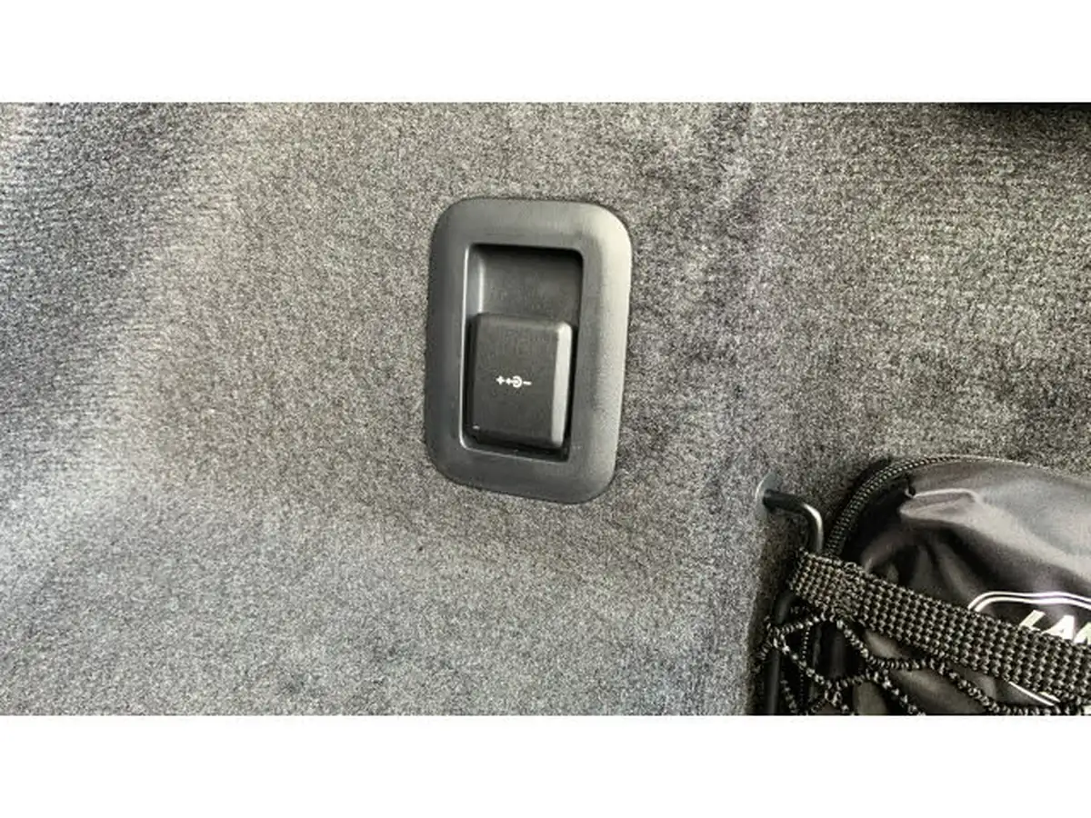 2024-land-rover-range-rover-sport-30-p550e-autobiography-big-37