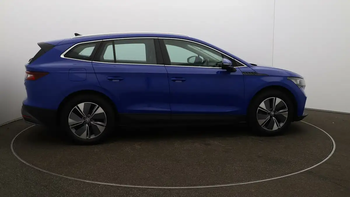 2021-skoda-enyaq-e-80-loft-82-kwh-big-8