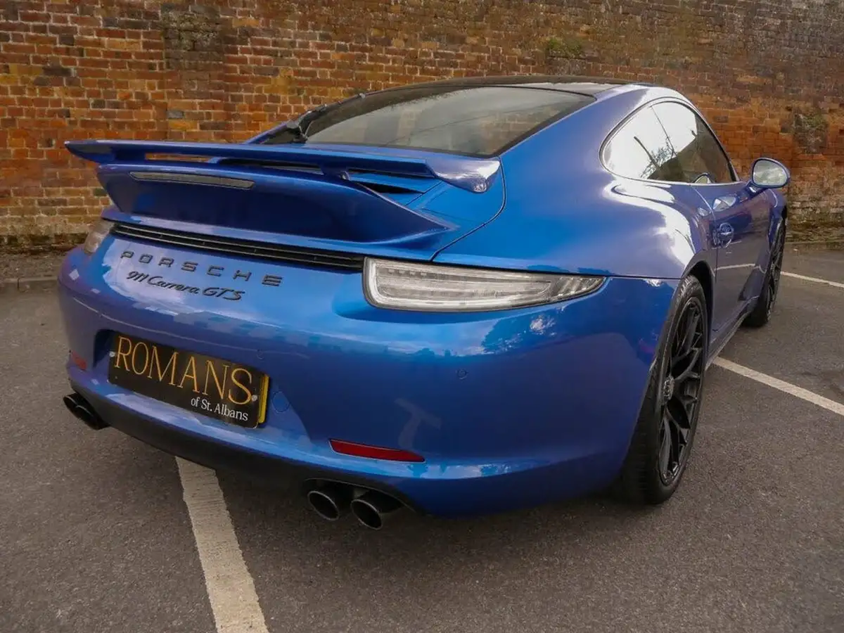 2015-porsche-911-38-carrera-gts-coupe-pdk-big-17