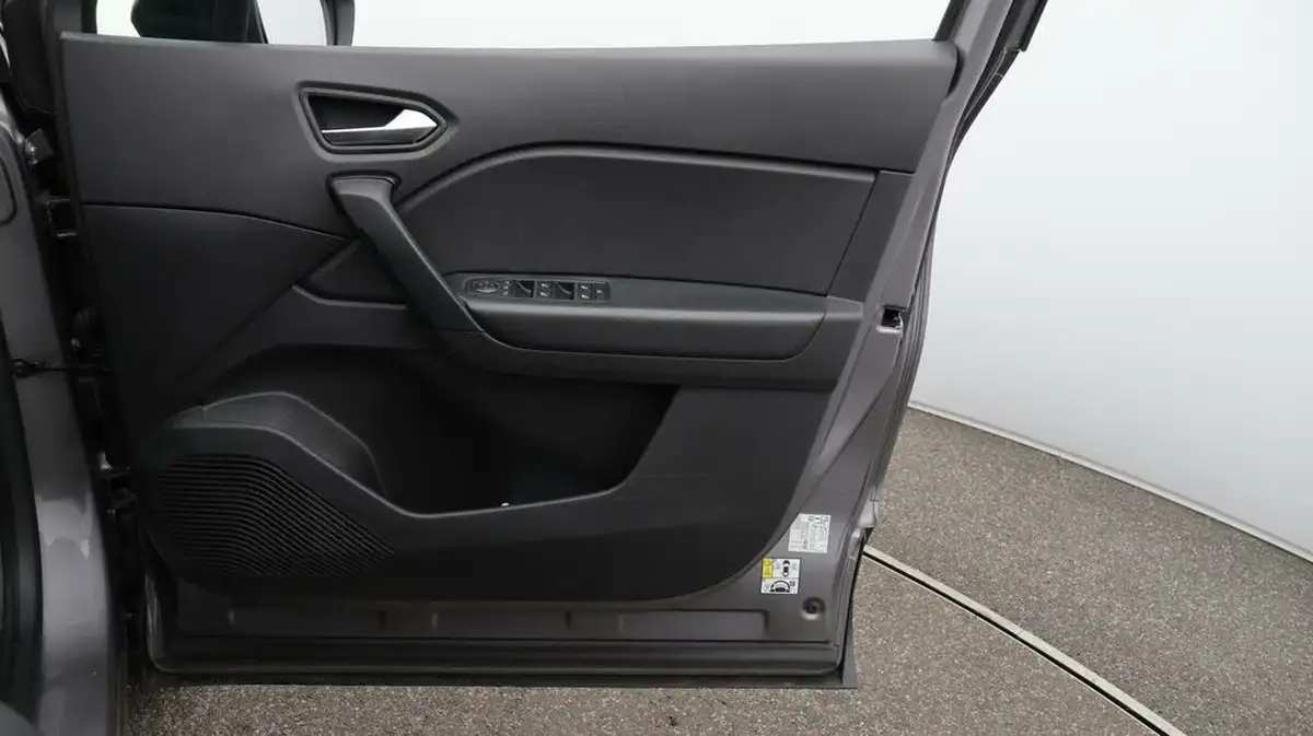 2022-renault-captur-10-tce-iconic-edition-big-15
