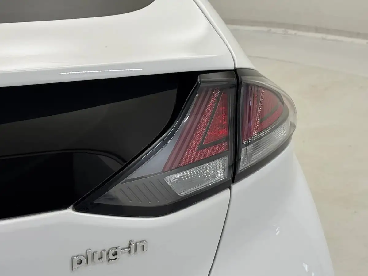 2021-hyundai-ioniq-16-gdi-premium-se-plug-in-hybrid-sunroof-big-33