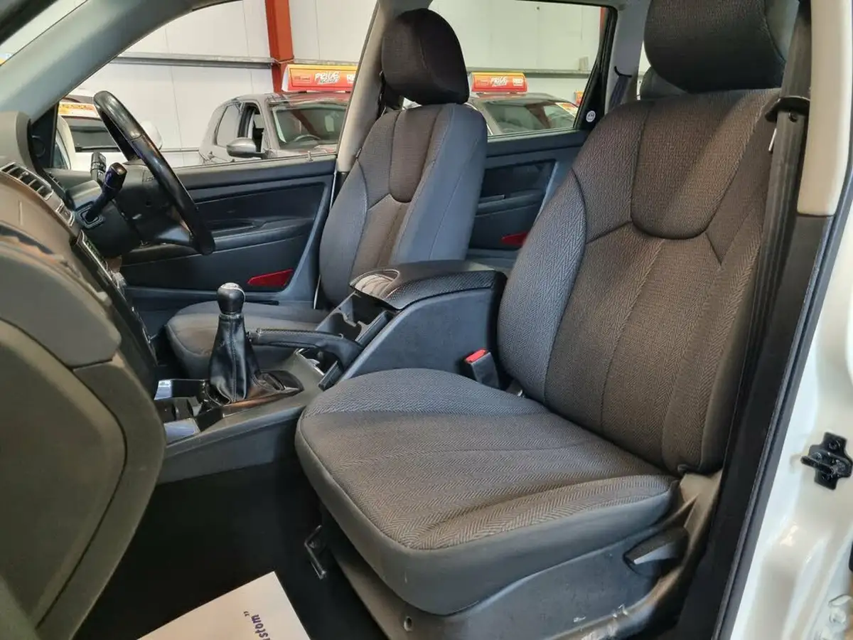 2016-kgm-ssangyong-rexton-w-22td-se-big-11