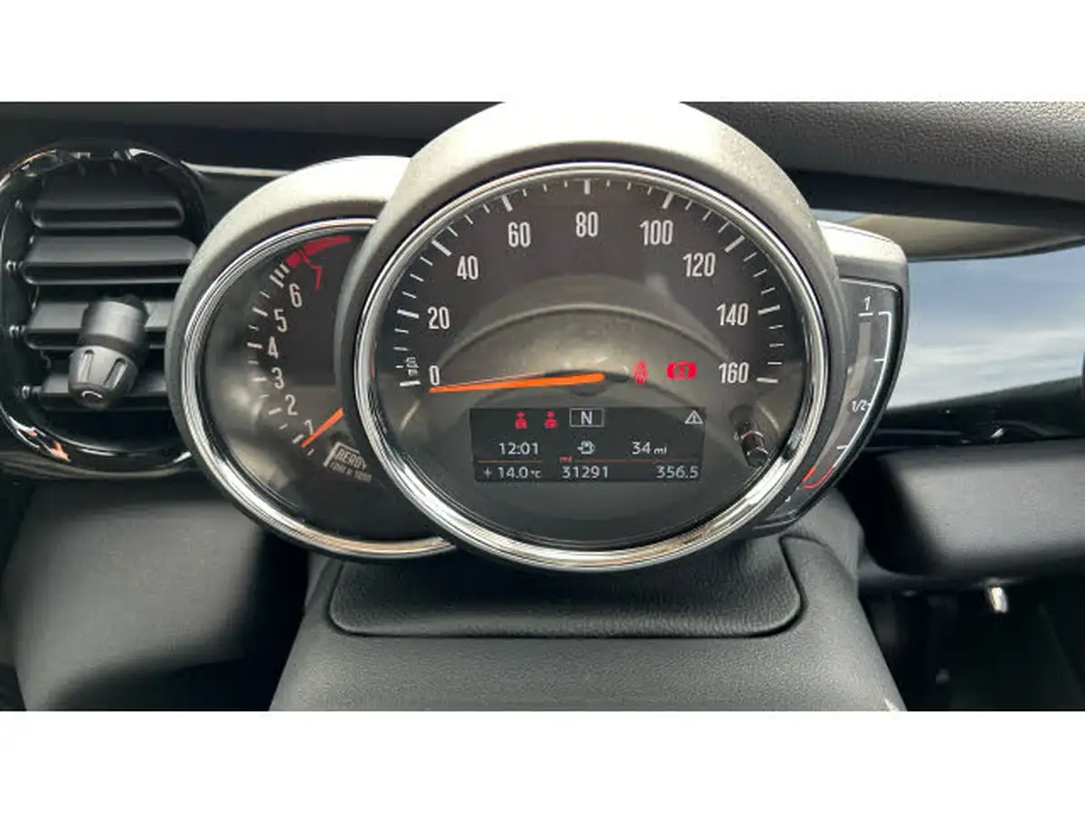 2022-mini-cooper-15-cooper-classic-hatchback-3d-big-17