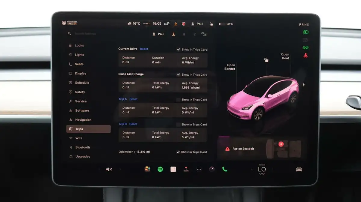 2022-tesla-model-y-e-long-range-big-10
