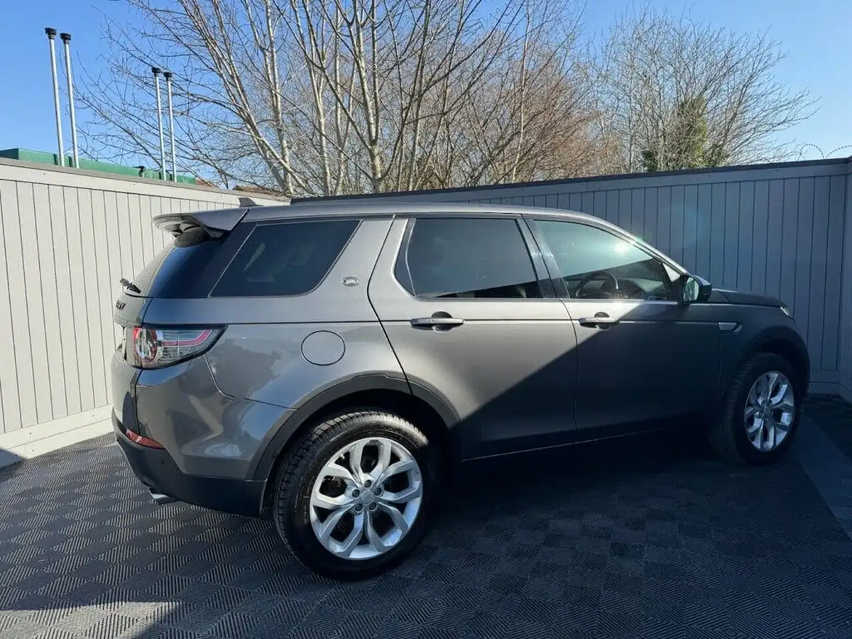 2015-land-rover-discovery-sport-22td-hse-awd-auto-big-15