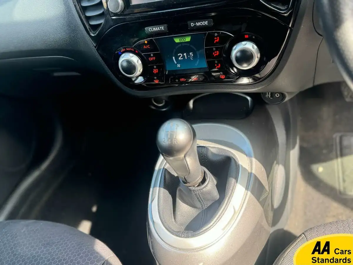 2013-nissan-juke-16-acenta-premium-big-17