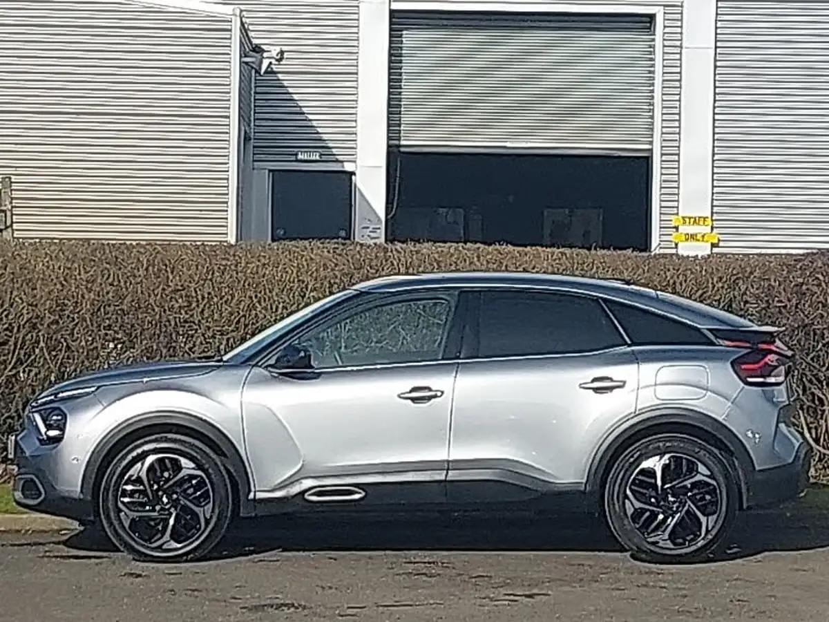 2021-citroen-c4-12-puretech-shine-130ps-big-3