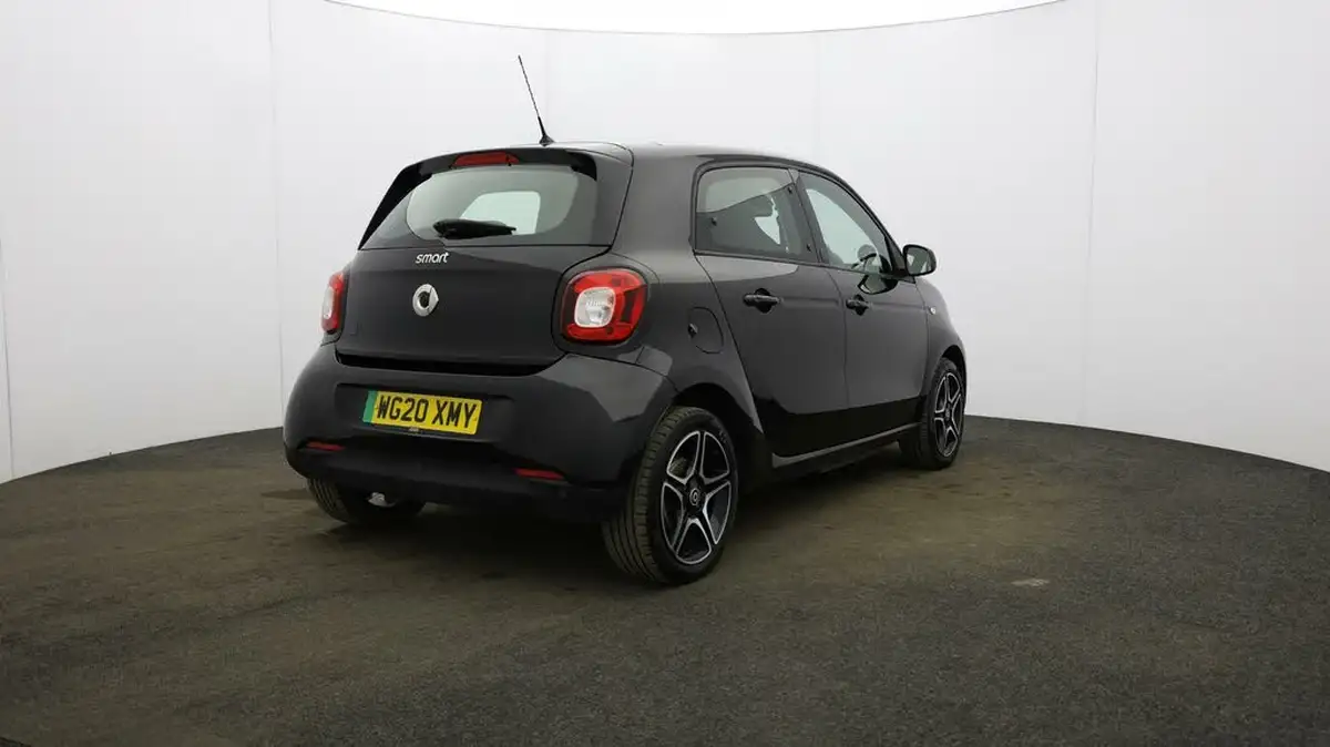 2020-smart-forfour-eq-pulse-premium-big-6