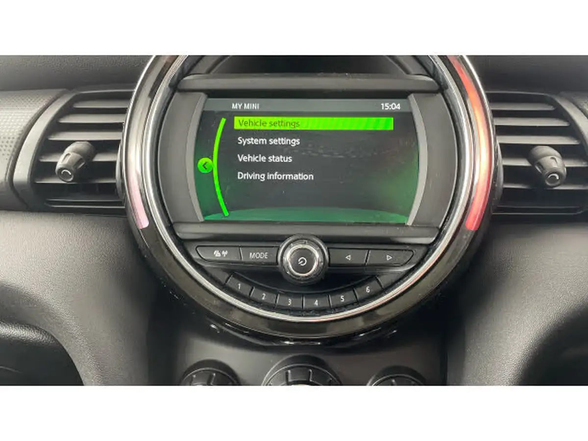 2021-mini-countryman-15-cooper-classic-auto-big-54