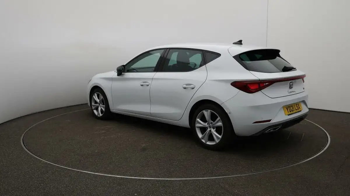 2021-seat-leon-15-tsi-evo-fr-130ps-hatchback-big-5