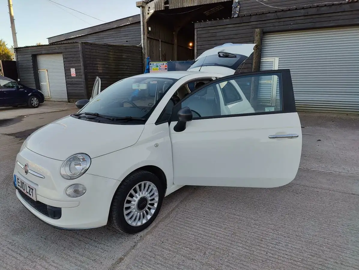 2010-fiat-500-12-pop-big-6