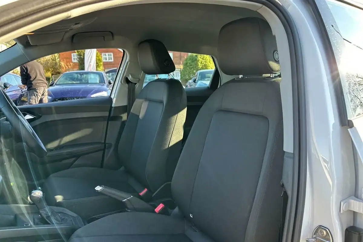 2021-audi-a1-10-25-tfsi-technik-s-tronic-big-32