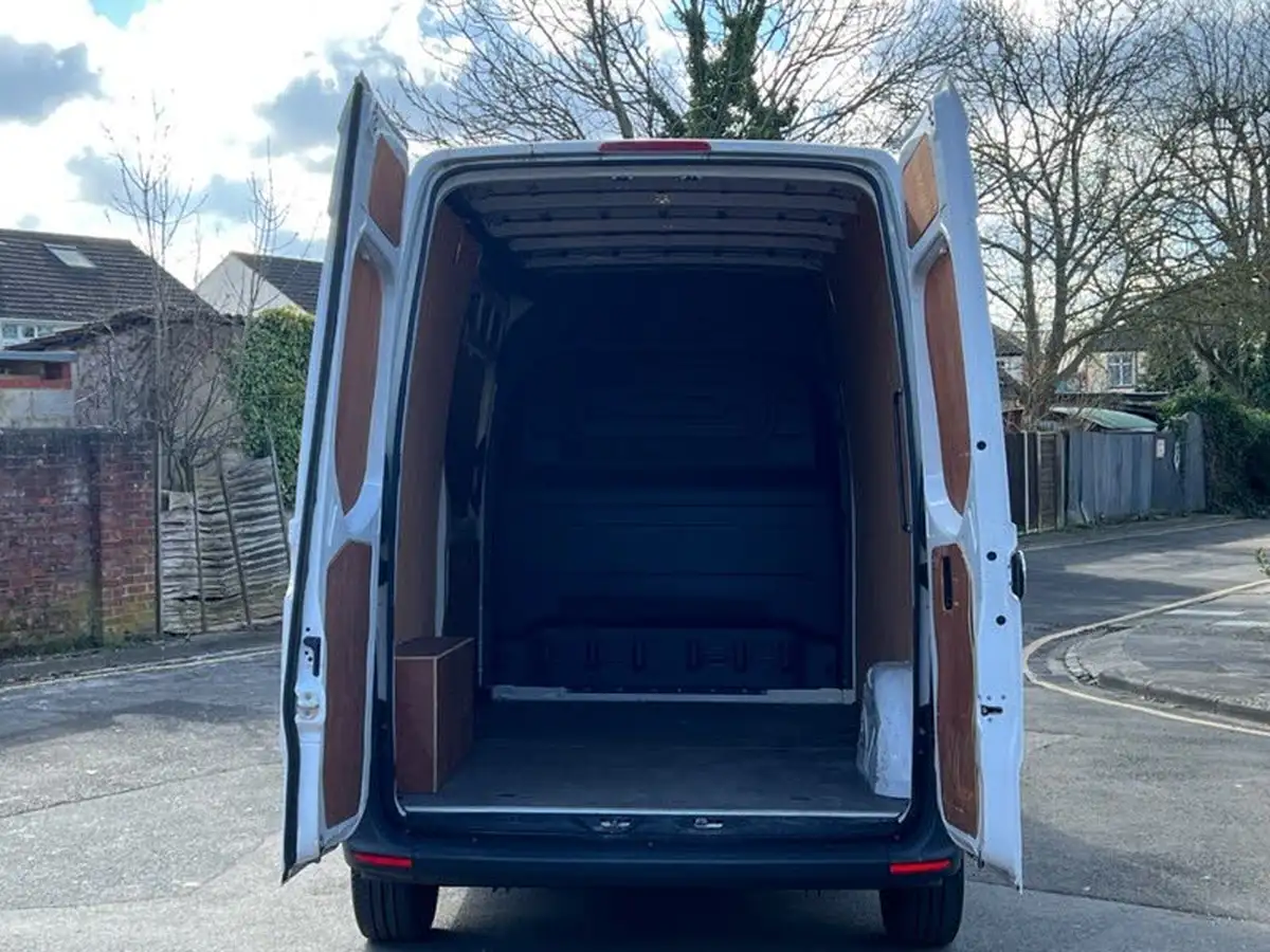 2020-mercedes-benz-sprinter-21cdi-314-l1h1-panel-van-big-26