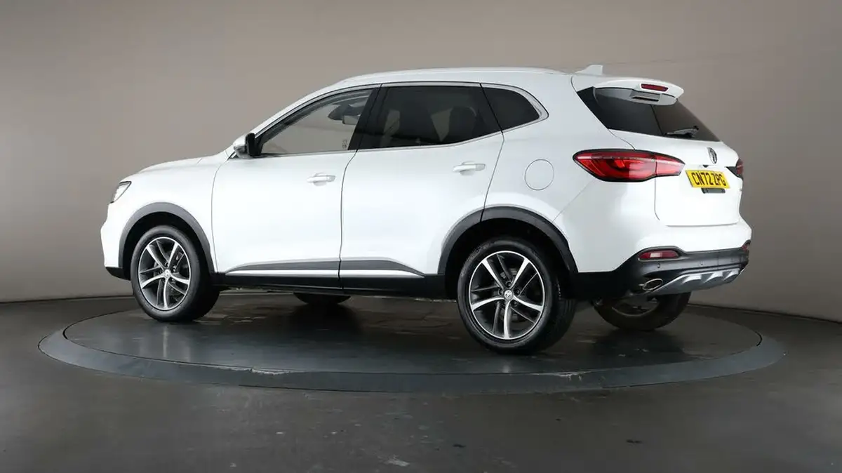 2022-mg-hs-15t-gdi-exclusive-162ps-big-73