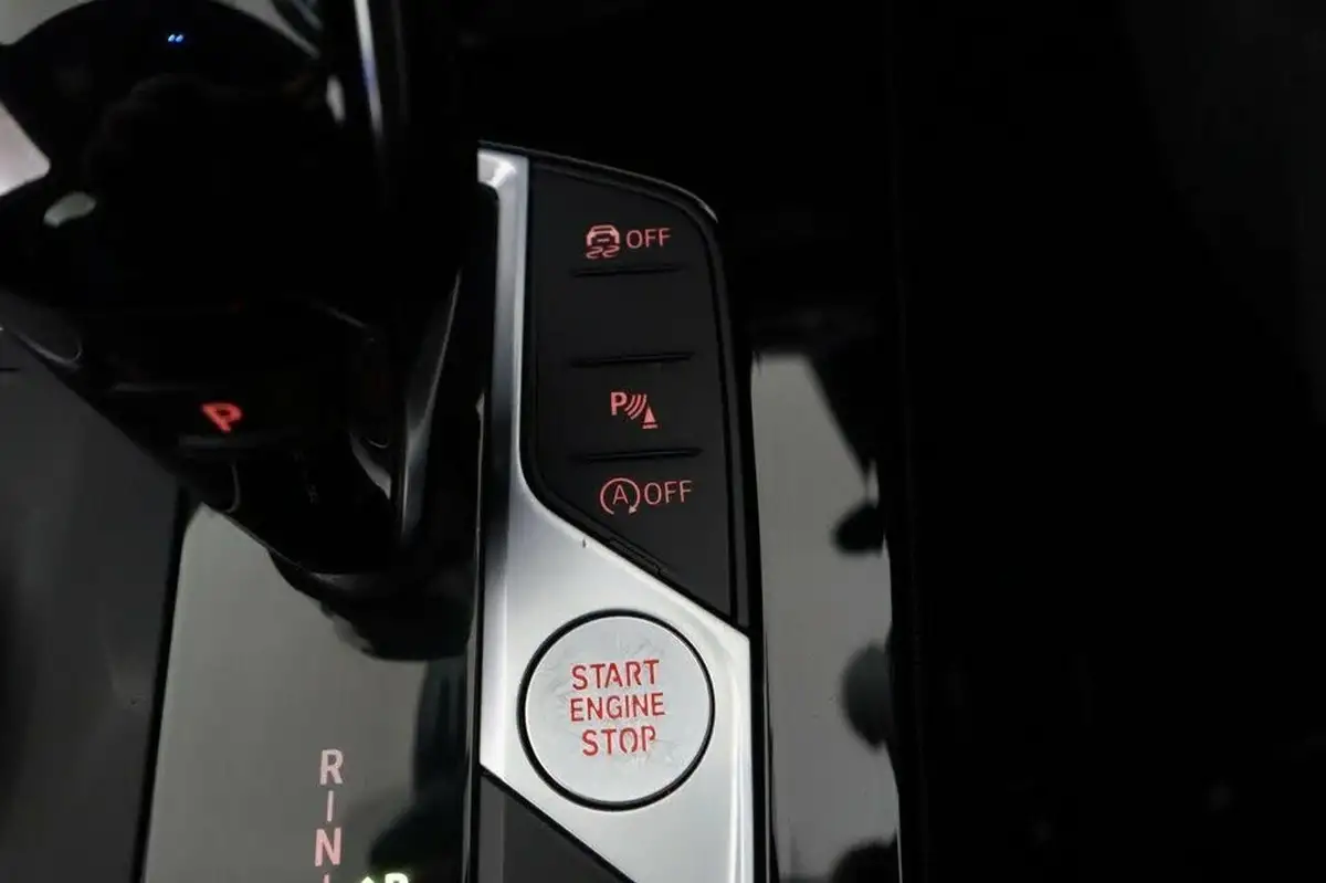 2022-bmw-1-series-20-m135i-xdrive-big-22
