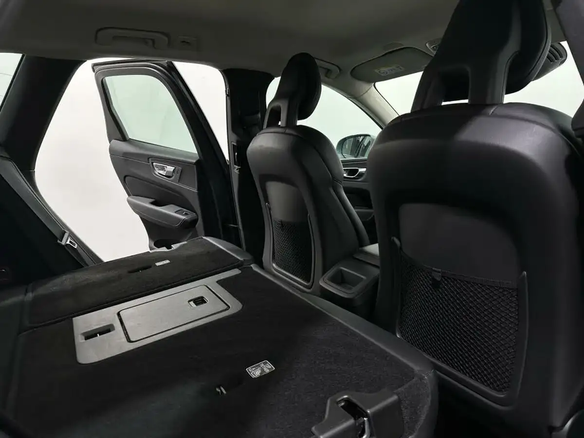 2017-volvo-xc60-20td-d4-momentum-pro-geartronic-big-45