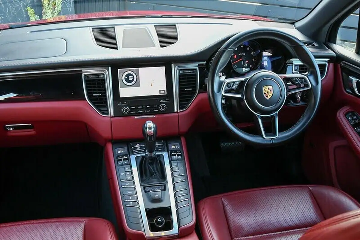 2018-porsche-macan-30-gts-big-1