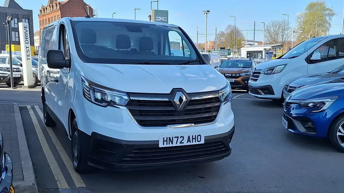 2022-renault-trafic-20dci-sl28-130-business-big-0