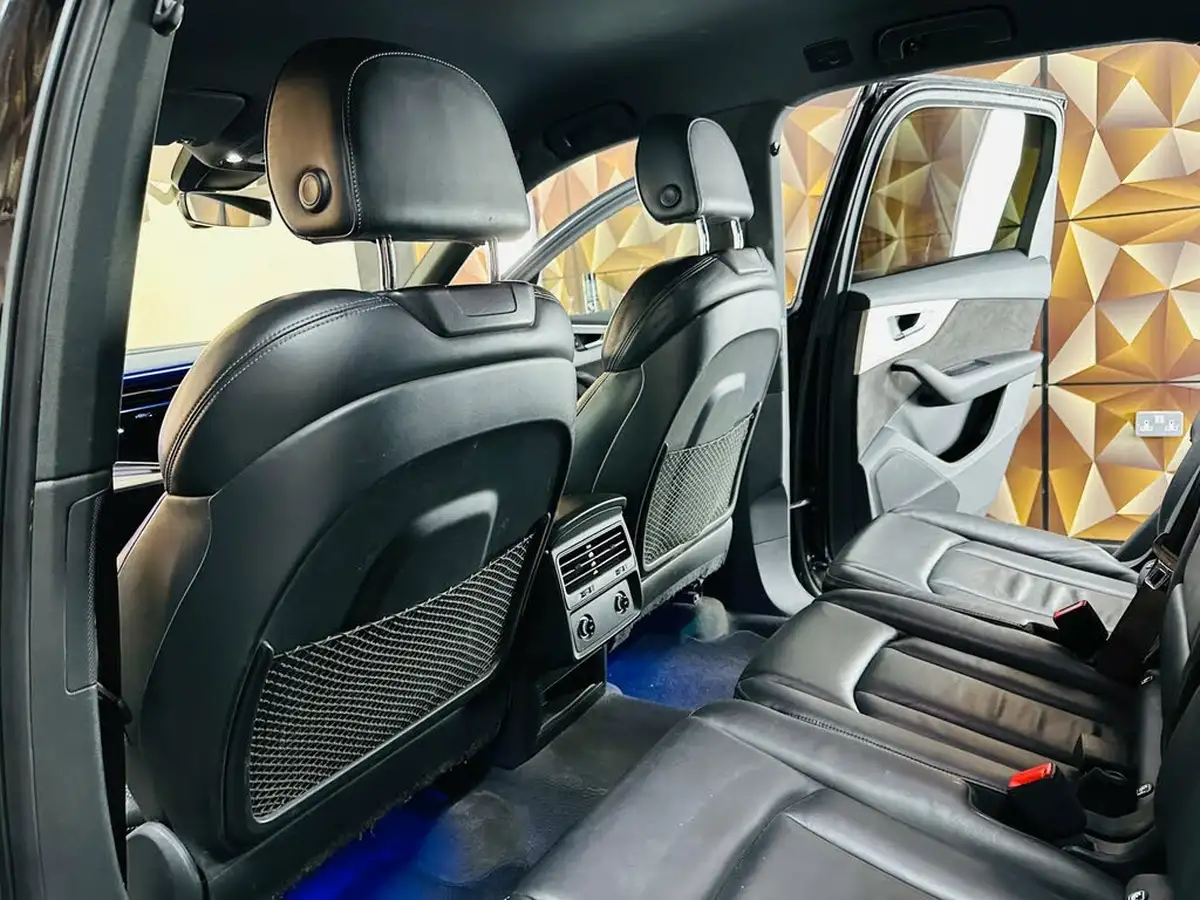 2020-audi-q7-30-45-tdi-s-line-big-58
