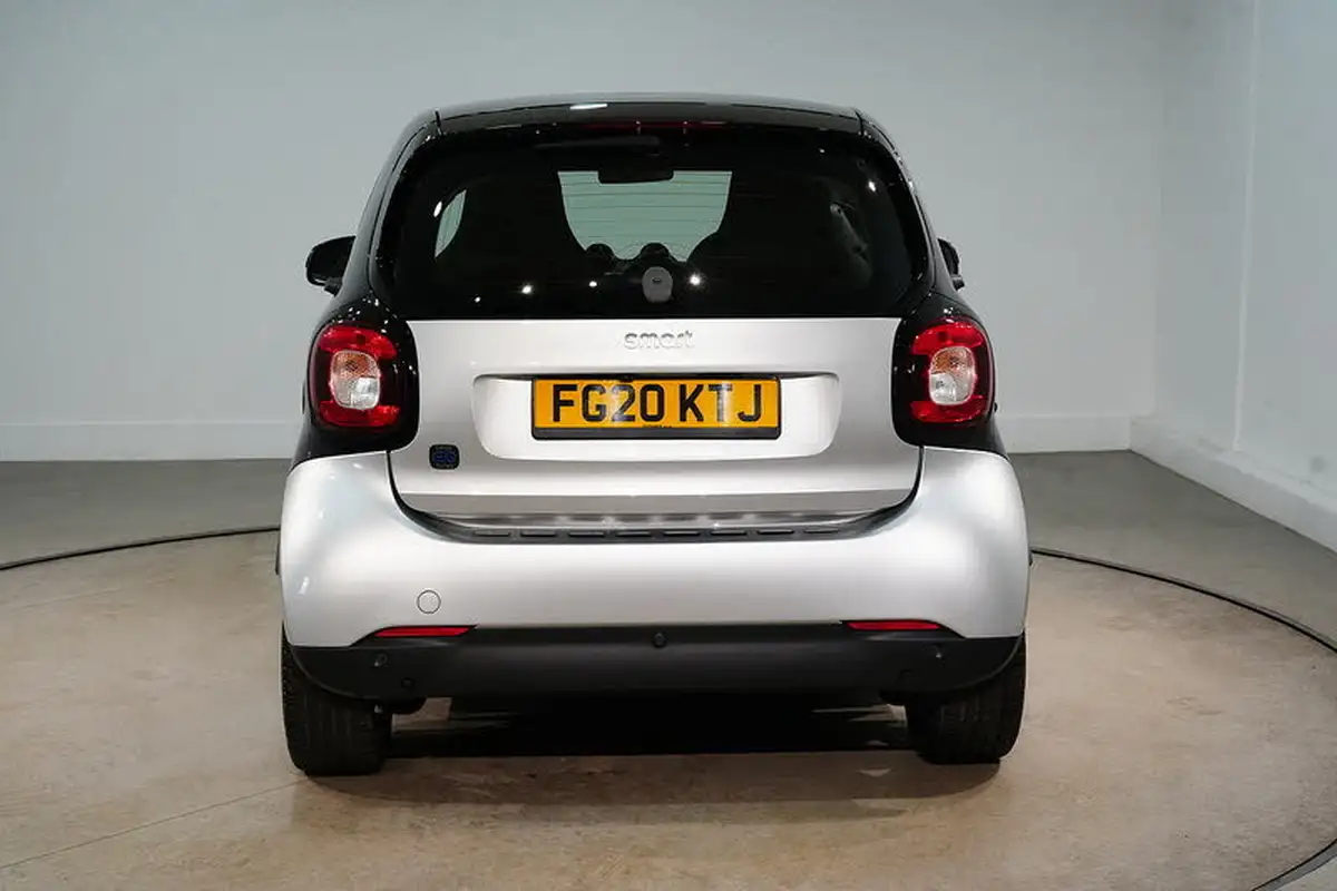 2020-smart-fortwo-eq-pulse-premium-coupe-big-10