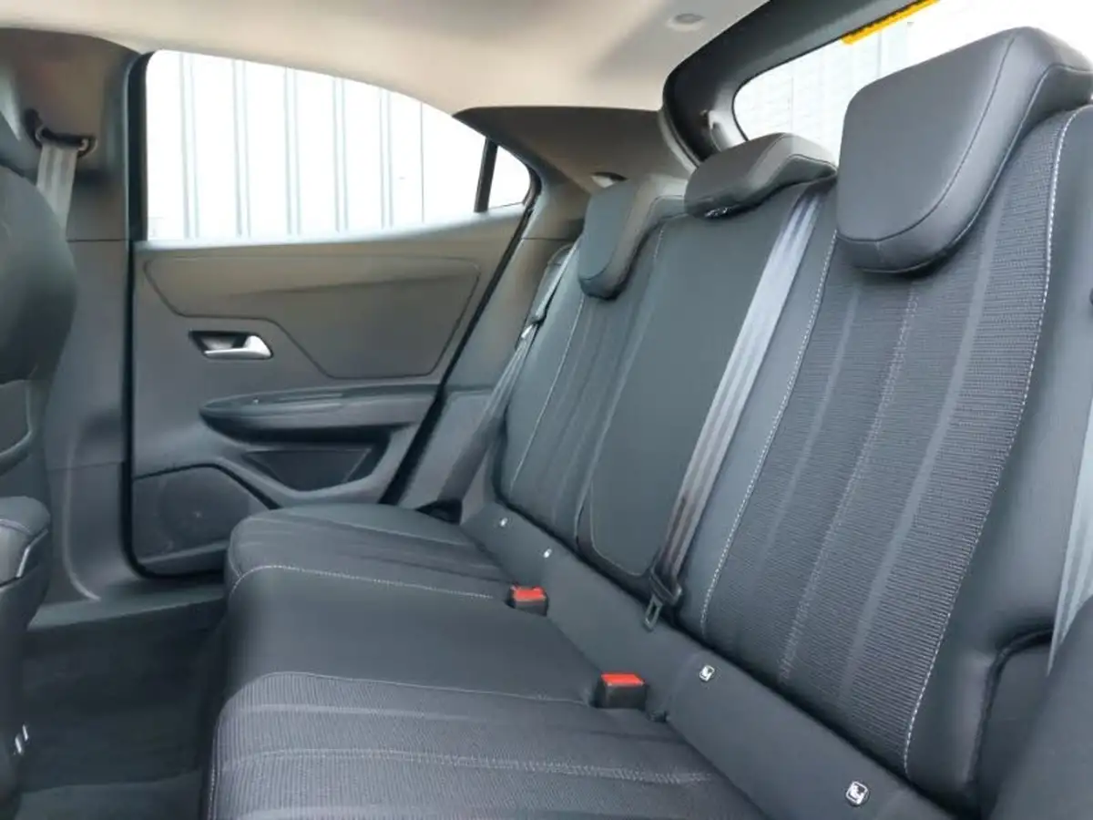 2021-vauxhall-mokka-12-elite-edition-130ps-auto-big-5