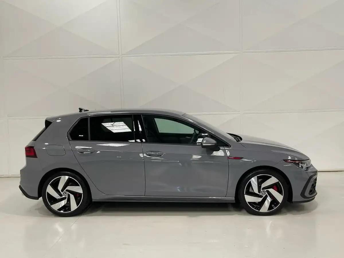 2024-volkswagen-golf-20-tsi-gti-245ps-big-17