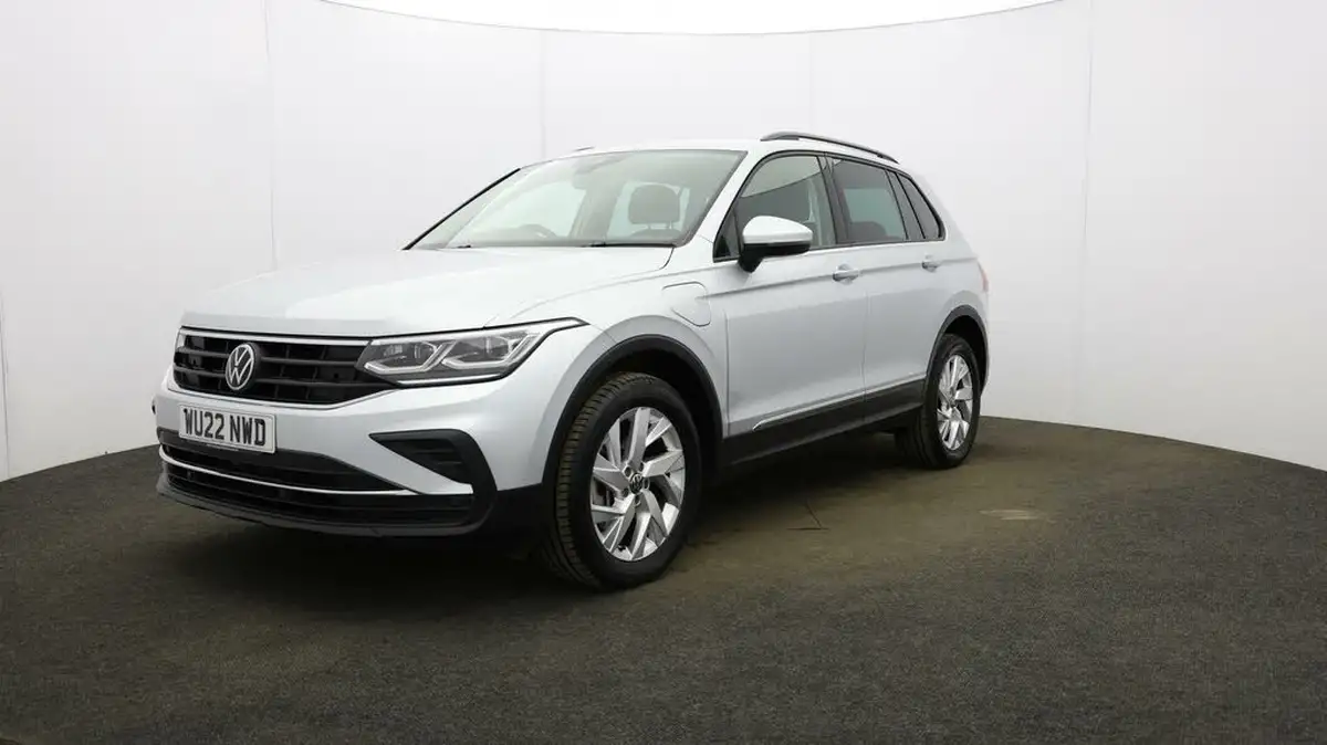 2022-volkswagen-tiguan-14-tsi-life-big-2