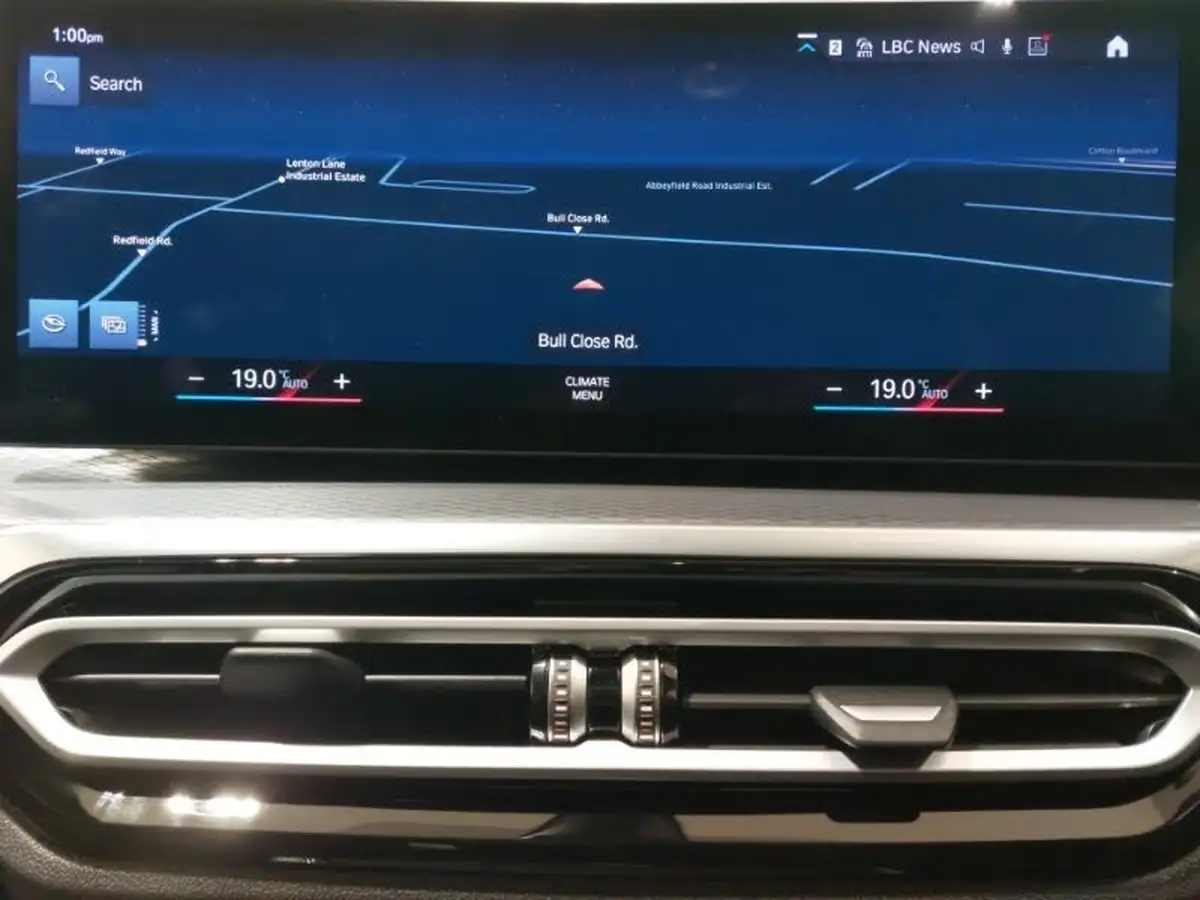 2024-bmw-3-series-20-320i-m-sport-touring-5d-big-11