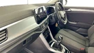 2022-volkswagen-t-roc-15-tsi-life-small-1