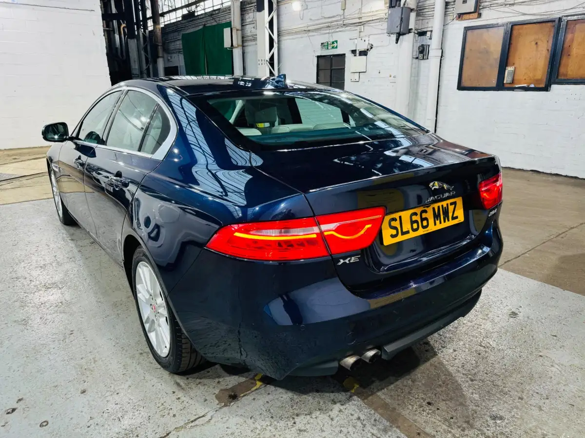 2016-jaguar-xe-20d-prestige-180ps-auto-big-6