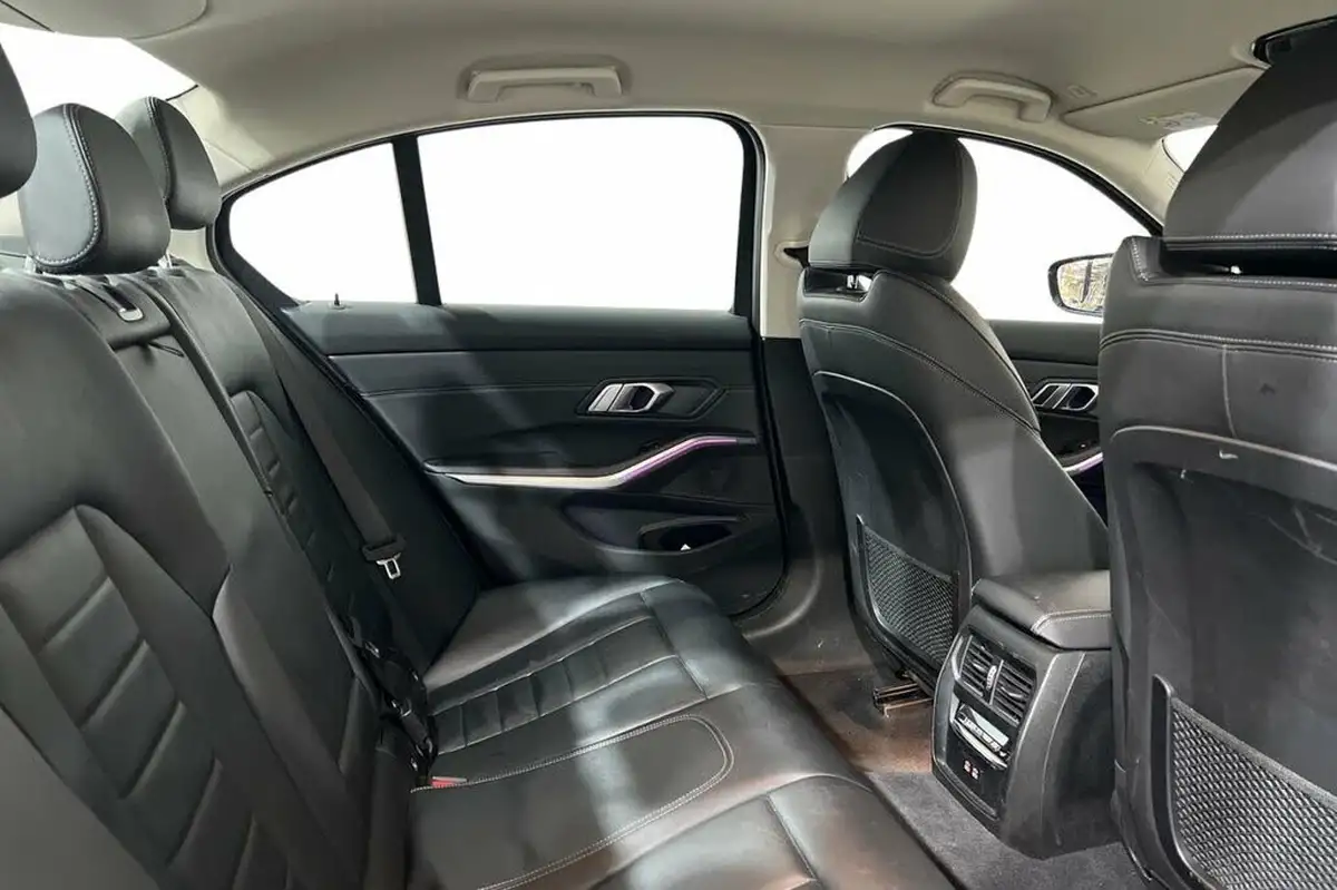 2021-bmw-3-series-20-330e-sport-pro-saloon-4d-big-9