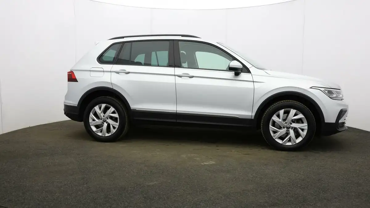 2022-volkswagen-tiguan-14-tsi-life-big-44