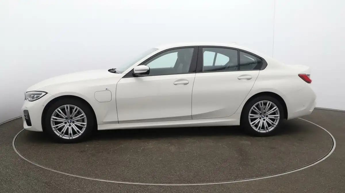 2020-bmw-3-series-20-330e-m-sport-saloon-4d-big-63