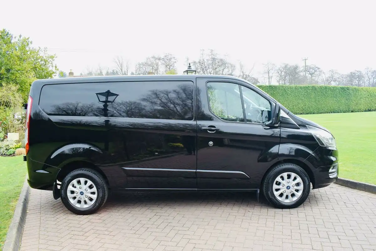 2023-ford-transit-custom-20tdci-280-l1h1-limited-130pseu6dt-panel-van-1997cc-big-7