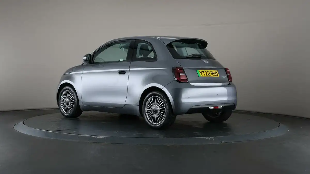 2022-fiat-500-e-icon-117bhp-big-5