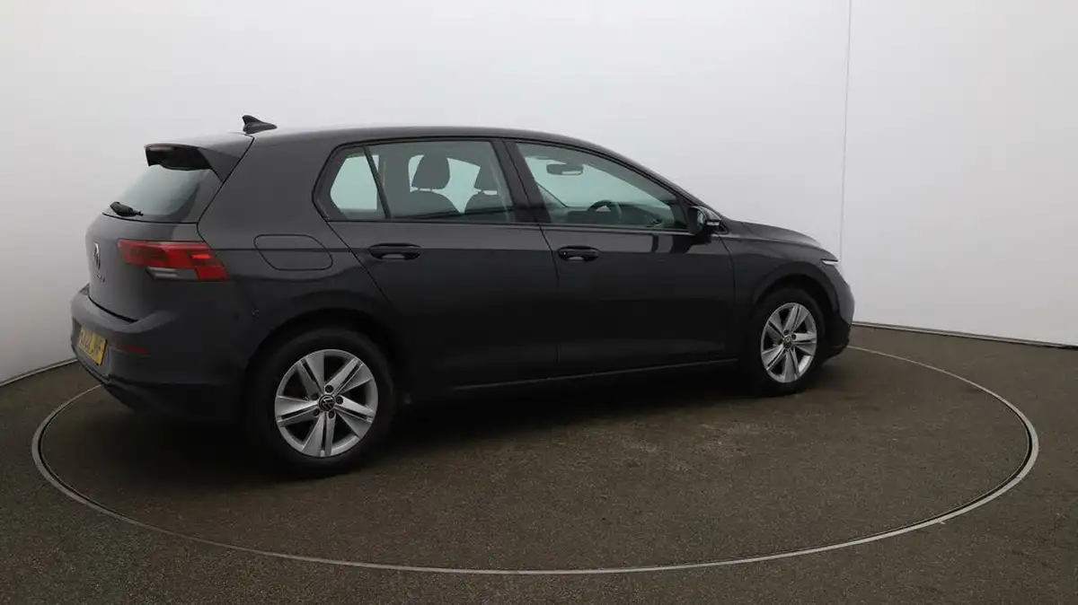 2022-volkswagen-golf-15-tsi-life-130ps-hatchback-big-43