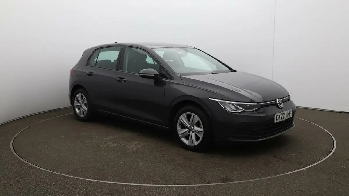 2022-volkswagen-golf-15-tsi-life-130ps-hatchback-big-1