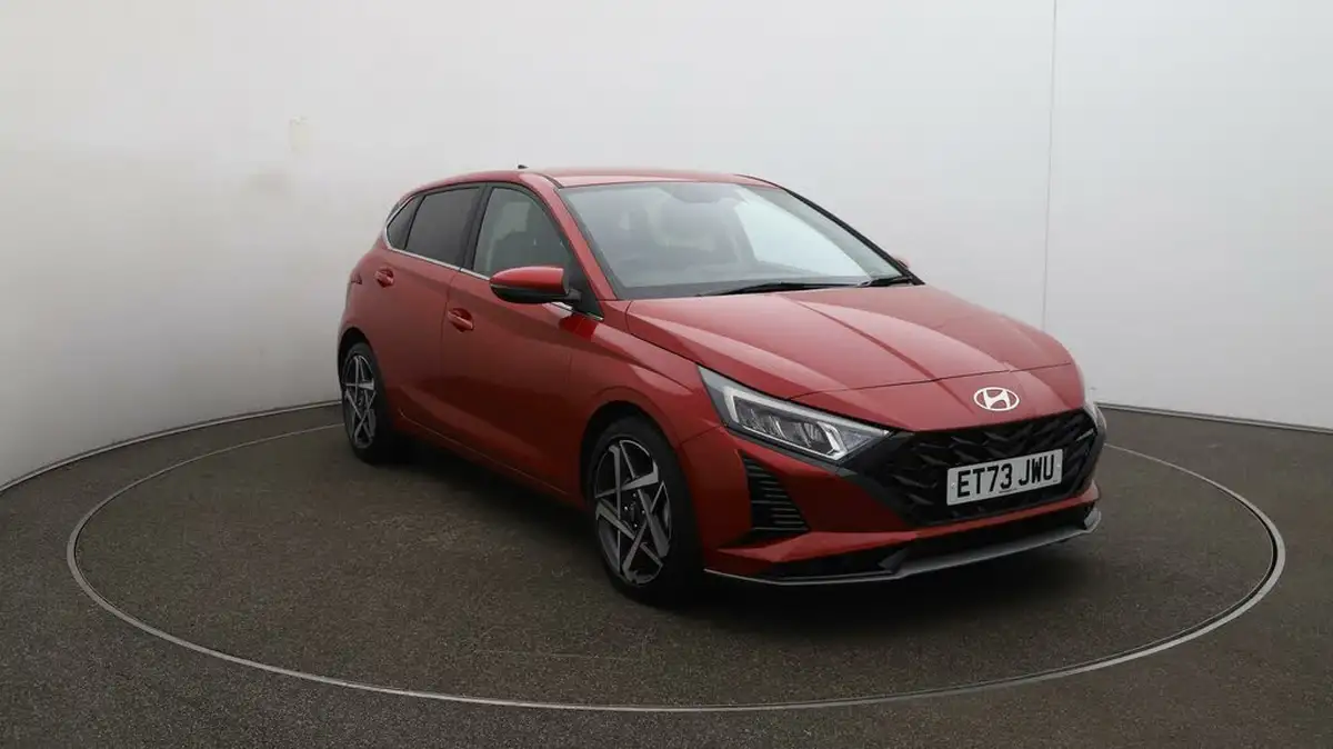 2024-hyundai-i20-10-t-gdi-premium-two-tone-roof-big-41
