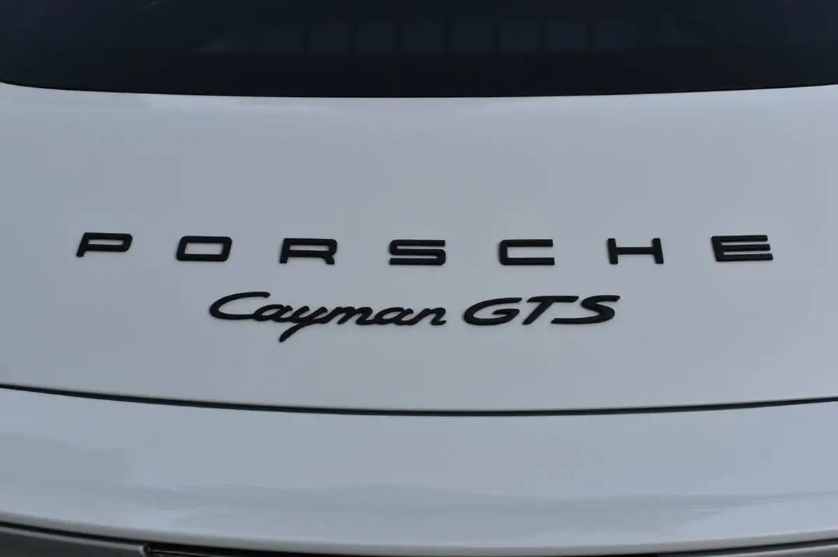 2015-porsche-cayman-gts-34-pdk-big-35