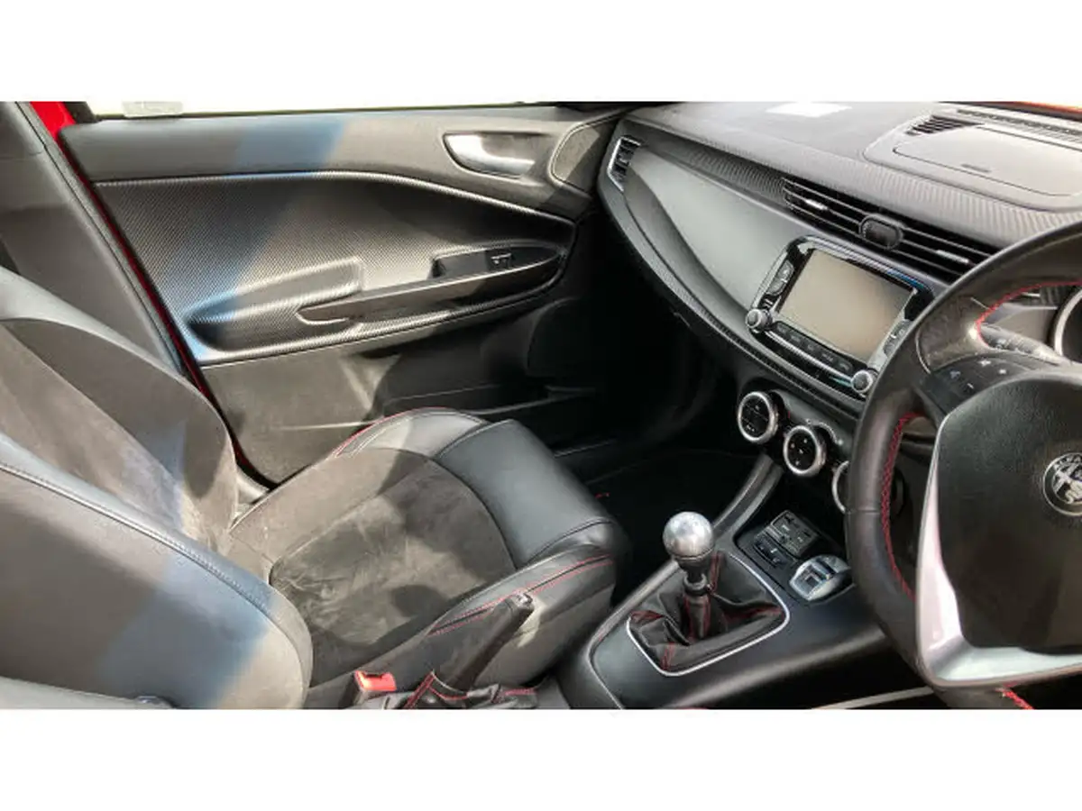 2016-alfa-romeo-giulietta-14-tb-multiair-speciale-big-13