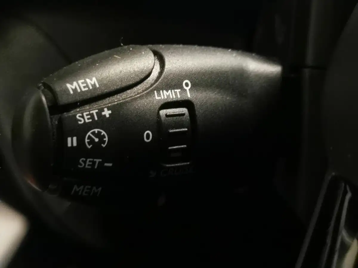 2019-citroen-c5-aircross-12-puretech-flair-big-15