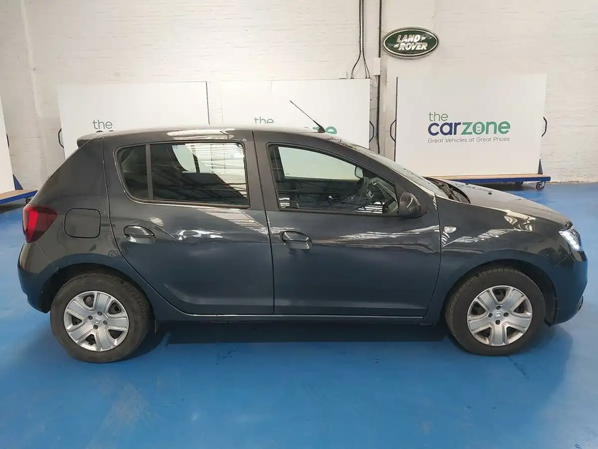 2020-dacia-sandero-10-sce-comfort-big-1